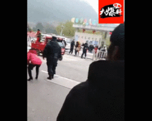 吃瓜群众捡钱犯法吗视频,吃瓜群众捡钱犯法吗?法律解读揭秘