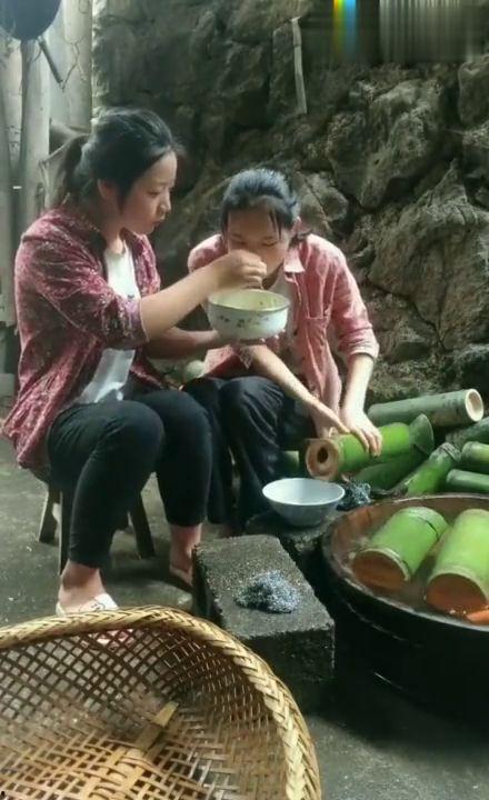 酒吧吃瓜小姐姐视频大全,吃瓜小姐姐视频大全精彩回顾