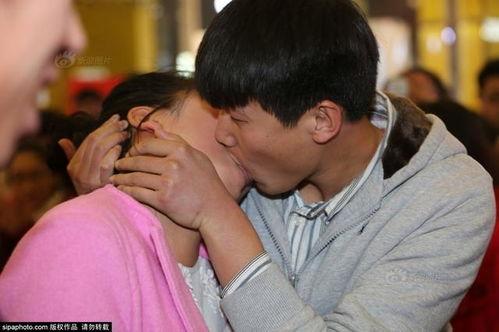 吃瓜男女接吻视频,吃瓜男女接吻视频引发热议