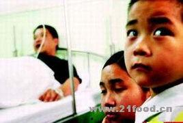 一家五口吃瓜视频,温馨日常引网友热议